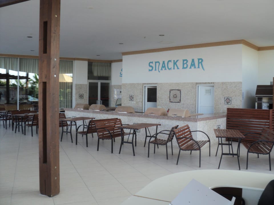 Bar Cenger Beach Resort & Spa