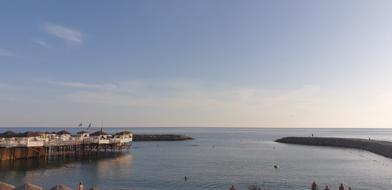 Strand Aria Resort & Spa