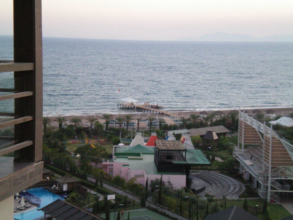 Von unserem Zimmer im 8. Stock Limak Lara Deluxe Hotel & Resort