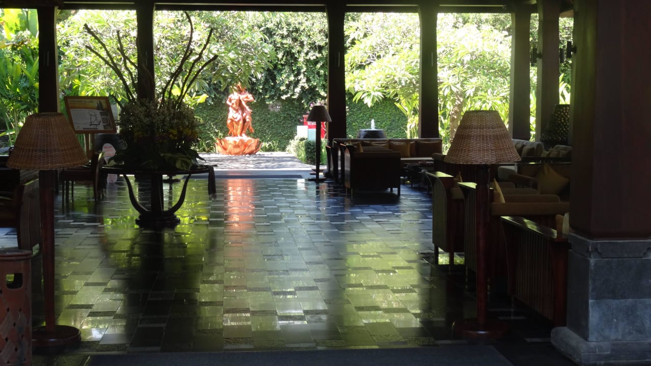 Teil der Lobby Ramayana Candidasa