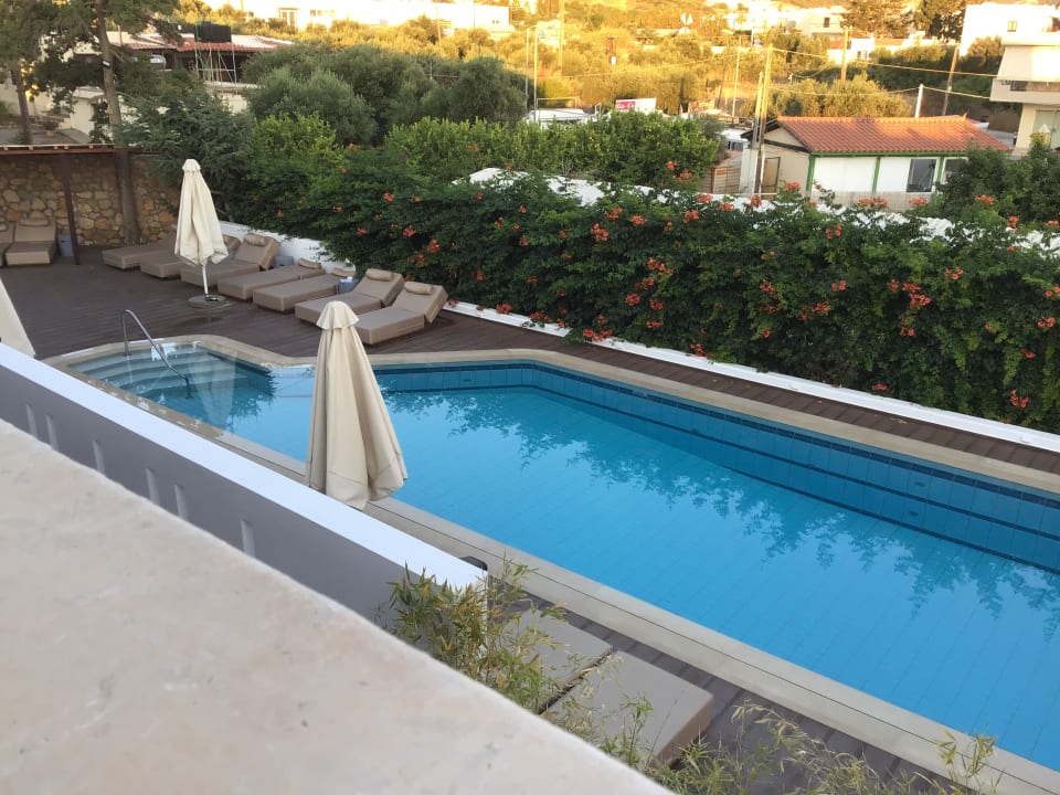 Pool Kalypso Hotel