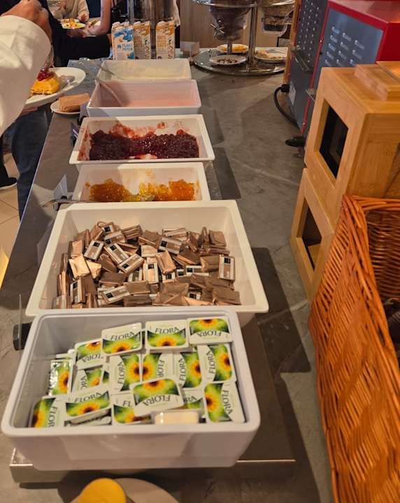 Gastro Hampton by Hilton London City