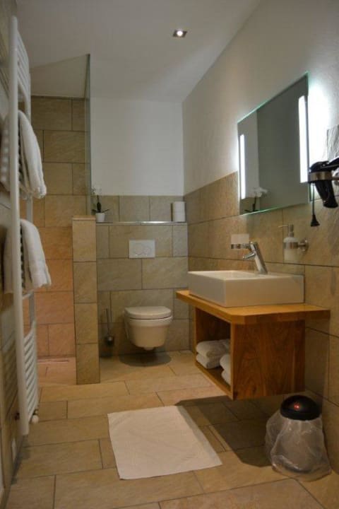 Dusche Appartements Marent