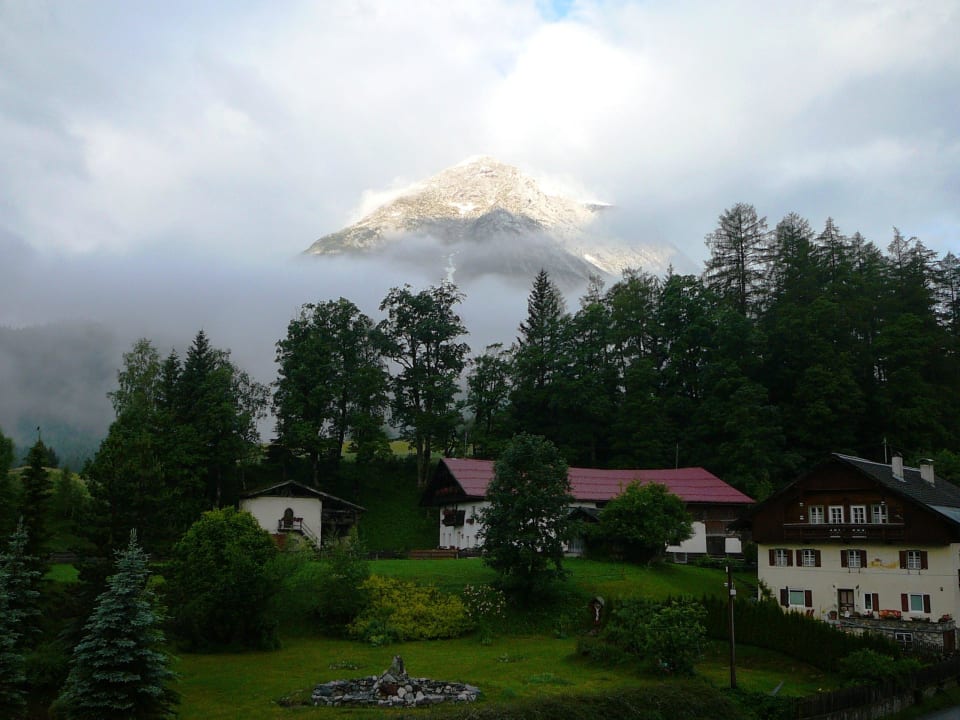 Ausblick vom Balkon Bergidyll & Hotel Trofana