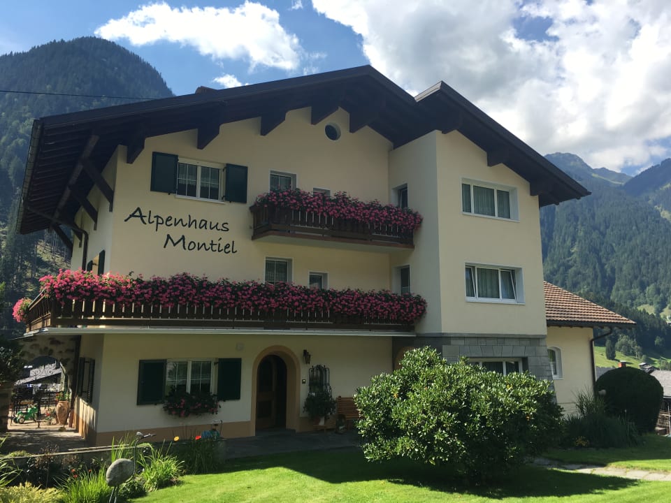 Außenansicht Alpenhaus Montiel