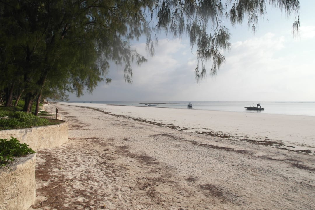Diani Beach vor dem Nomad Nomad Beach Resort