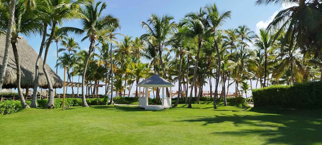 Gartenanlage Dreams Flora Resort & Spa - All Inclusive