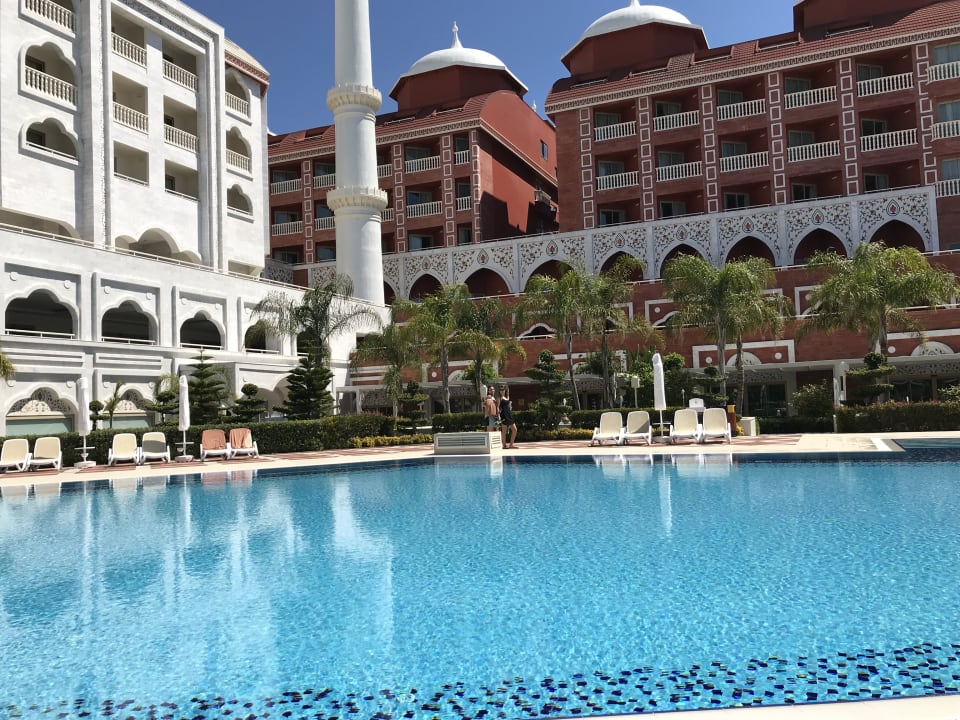 Außenansicht Royal Taj Mahal Hotel