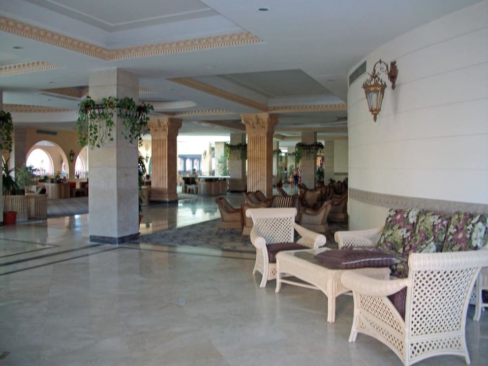 Lobby Titanic Beach Spa & Aqua Park