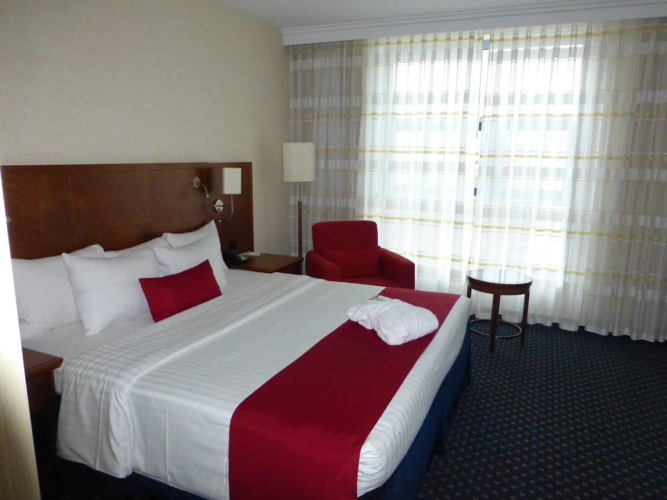 Schlafbereich Courtyard by Marriott Berlin City Center