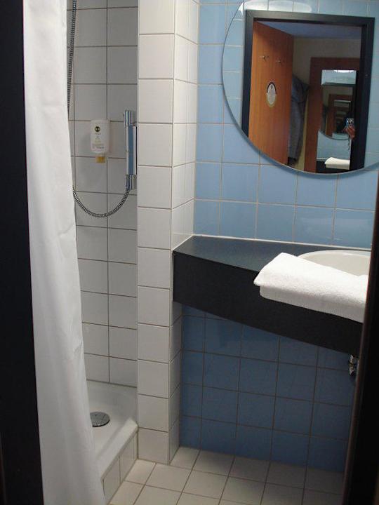 Bad B&B Hotel Frankfurt-Hahn Airport