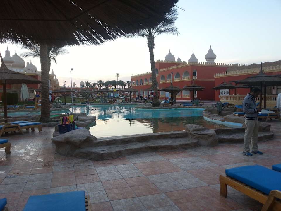 Für jeden was dabei Pickalbatros Alf Leila Wa Leila Resort - Neverland Hurghada