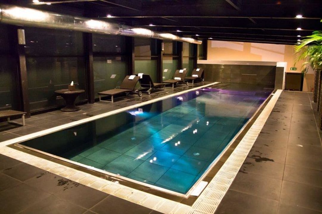 Schwimmbad Radisson Blu Hotel Milan