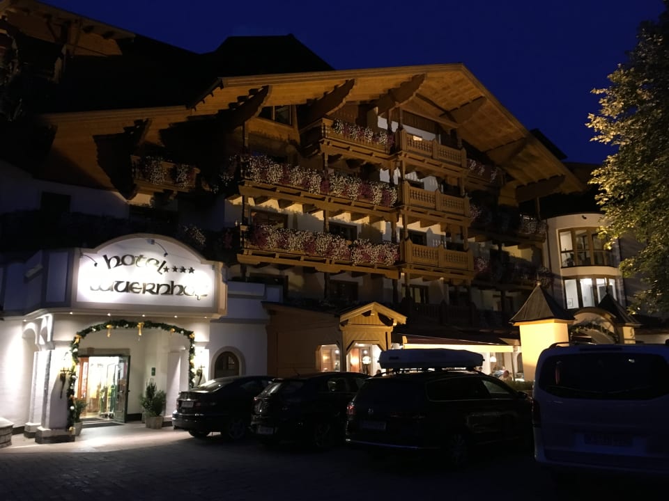 Außenansicht Hotel Tauernhof