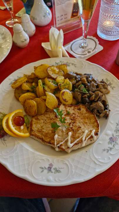 Gastro Hotel Folklorehof