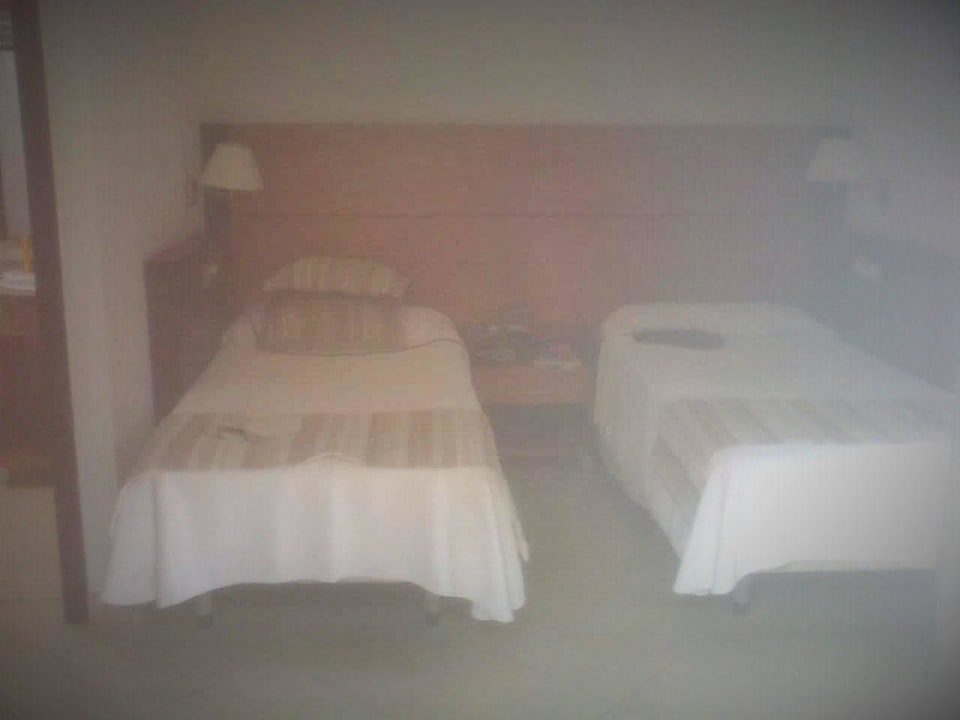 Saubere weiche Betten HL Miraflor Suites Hotel