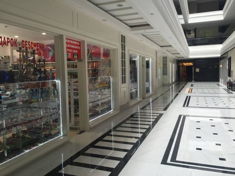 Shoppingmöglichkeiten LRS Port River Hotel & Spa