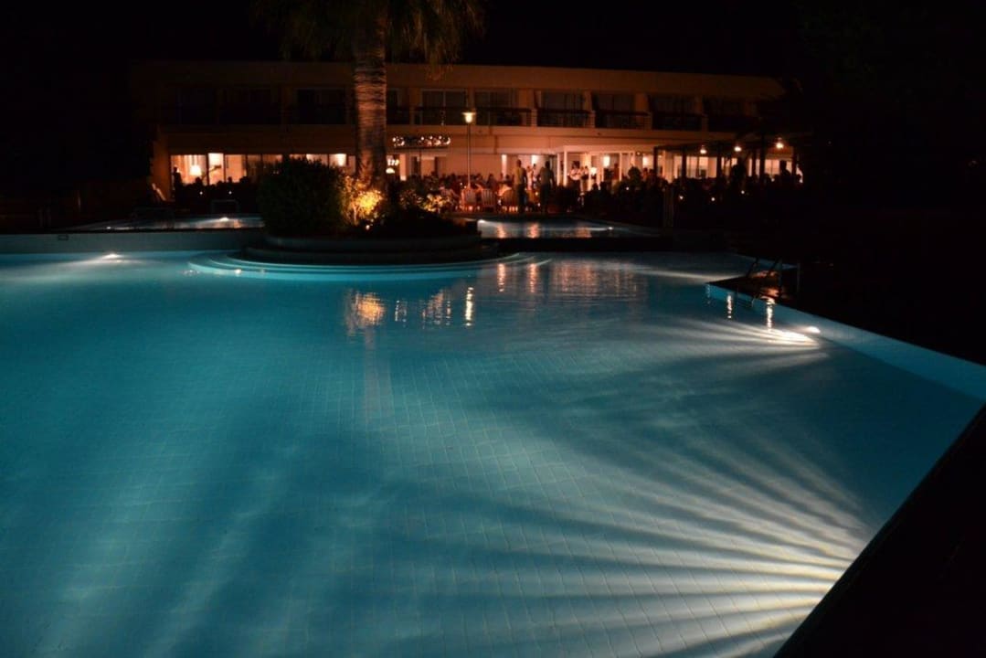 Hauptpool Nacht Phãea Cretan Malia