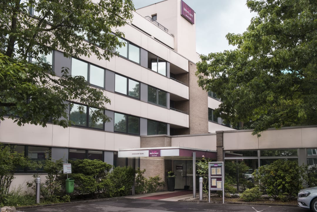 Außenansicht Hotel Mercure Düsseldorf-Neuss