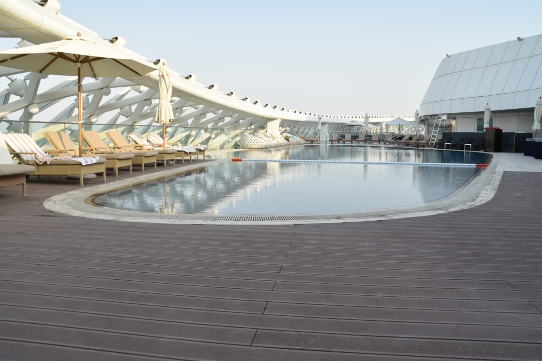 Pool W Abu Dhabi - Yas Island