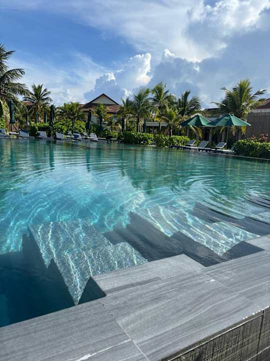 Pool ROBINSON NAM HOI AN