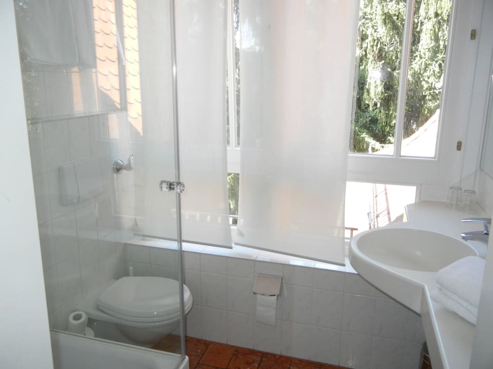 Bad zu Zi. 20 Villa am Schlosspark