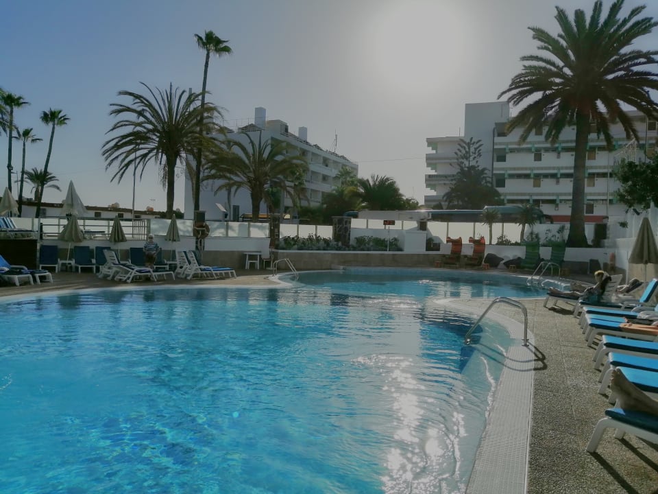 Pool Bull Escorial & Spa