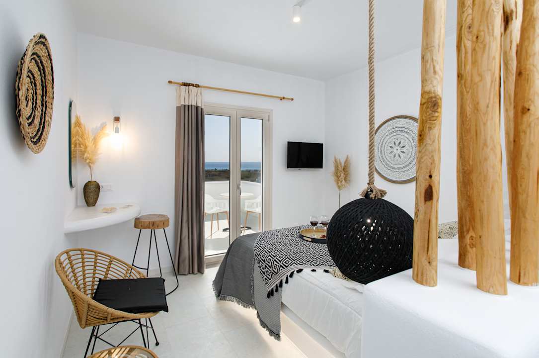 Zimmer Naxos Earth Suites