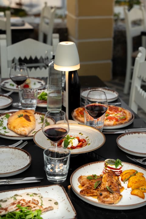 Gastro Alexander Beach Hotel & Village Resort