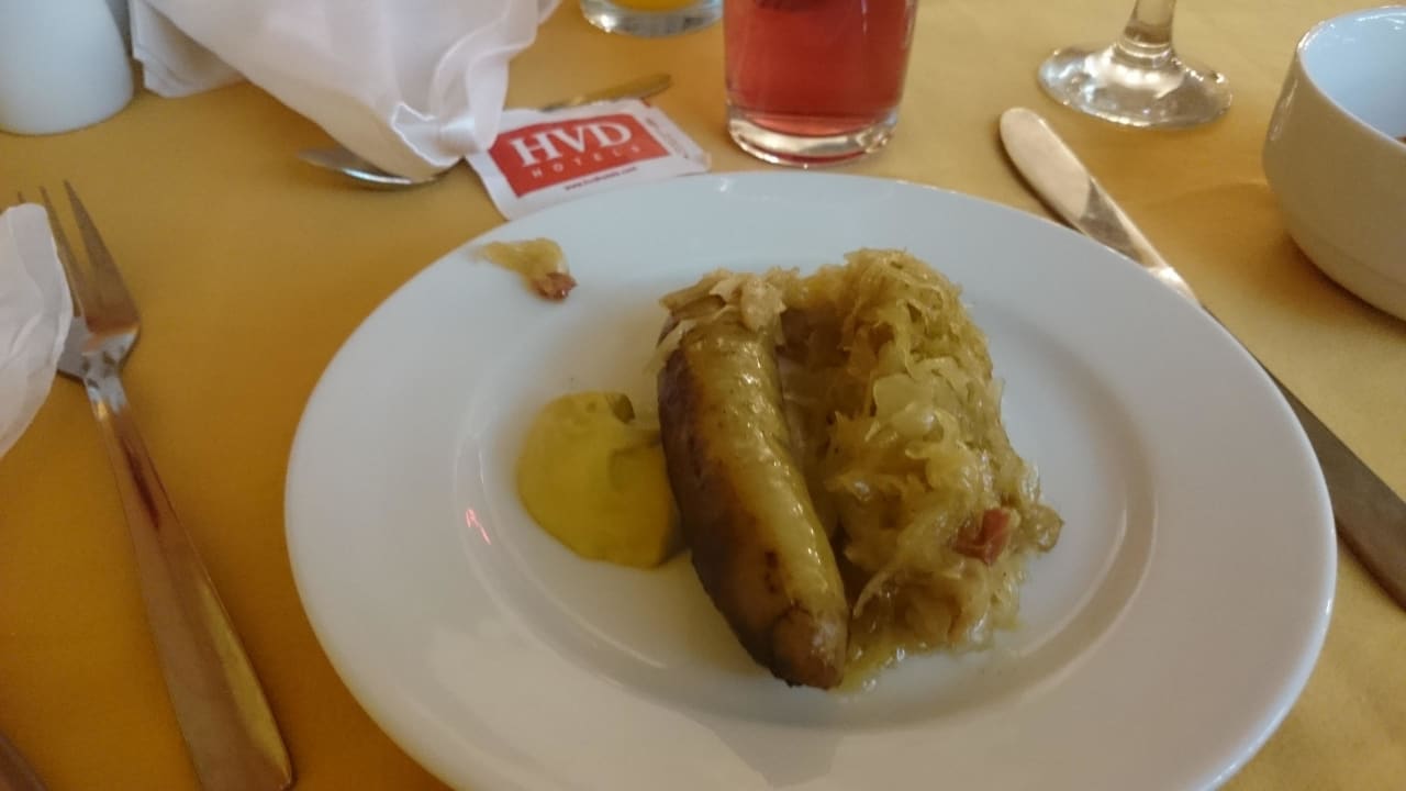 Bratwurst mit Sauerkraut HVD Clubhotel Miramar