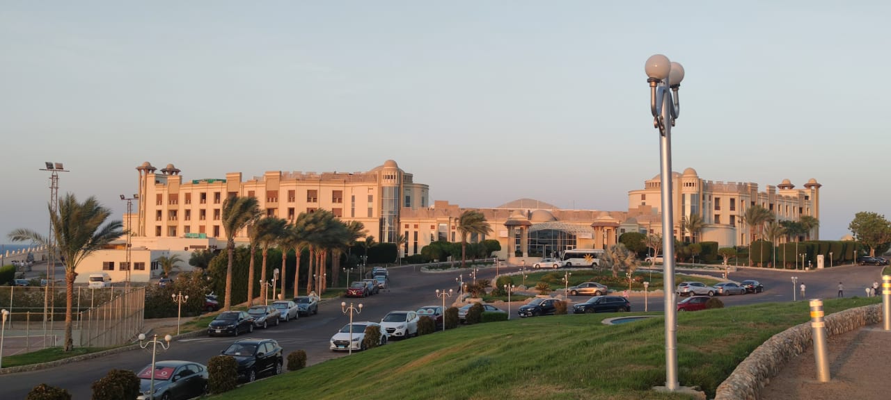 Außenansicht Serenity Alpha Beach