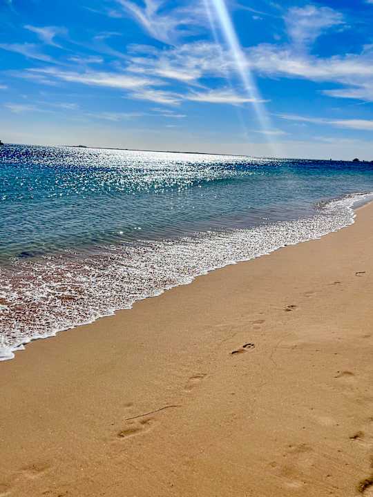 Strand Lotus Bay Beach Resort