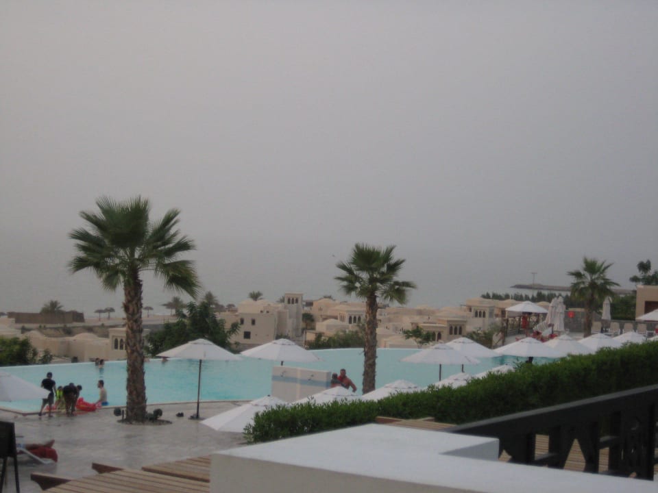 Oberer Pool The Cove Rotana Resort
