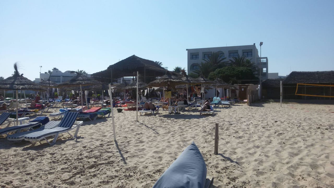 Vom Meer gesehen Hotel Royal Nozha