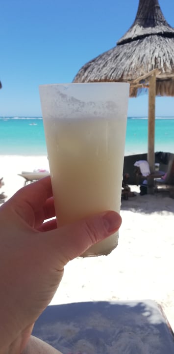 Strand Crystals Beach Resort Belle Mare, a member of Radisson Individuals