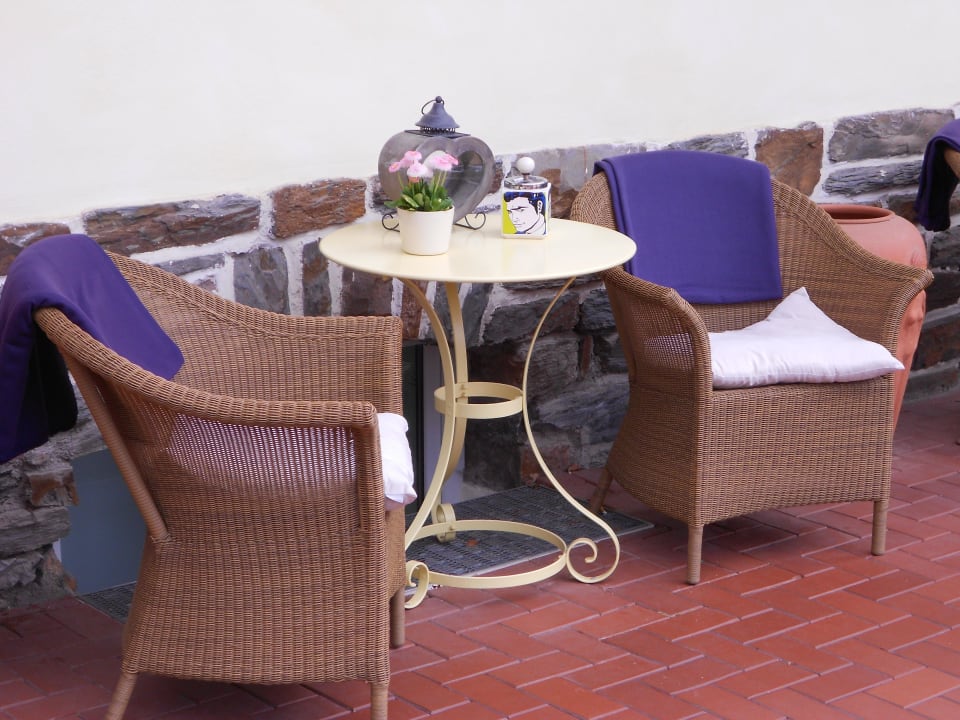 Wohlfühl-Orte auch für Raucher  PARK VILLA zentral am Mittelrhein