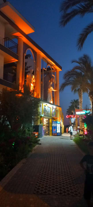 Gartenanlage Dream World Palace Hotel