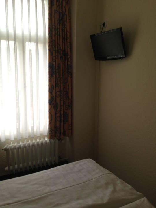 Fernseher Frühlings-Hotel