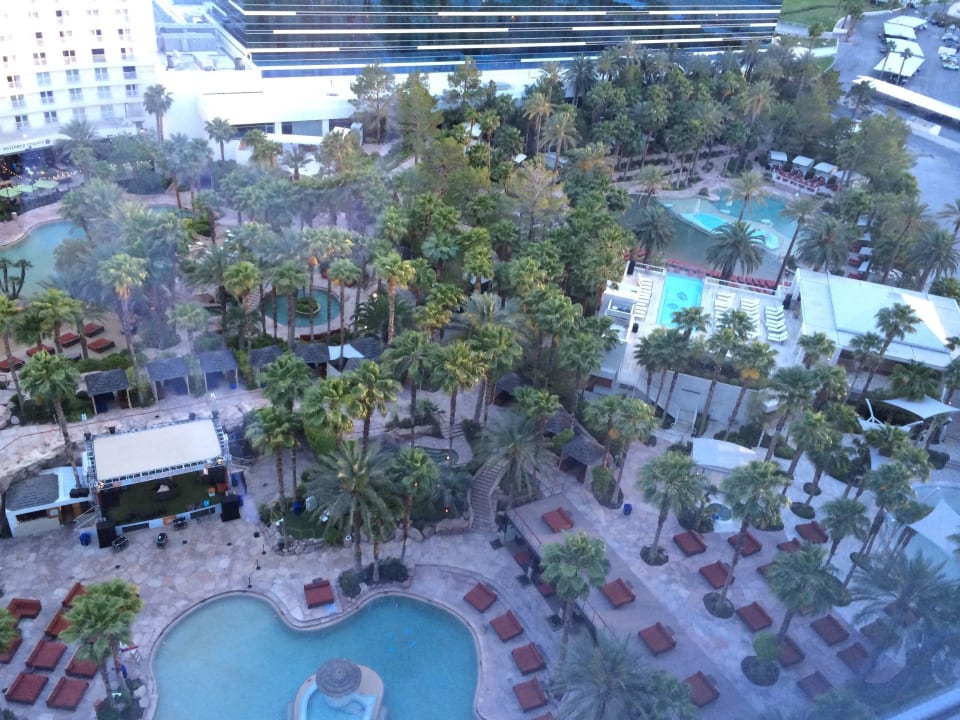 Vom obersten Stockwerk Paradies Tower Virgin Hotels Las Vegas, Curio Collection by Hilton