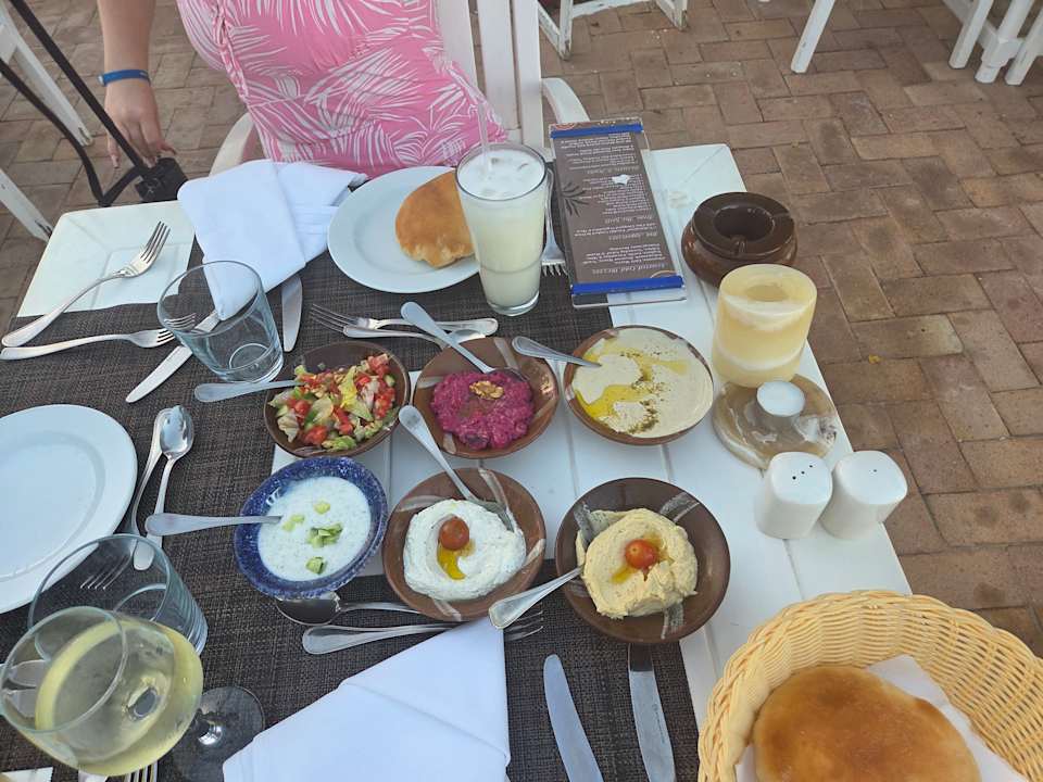 Gastro Fort Arabesque - The West Bay