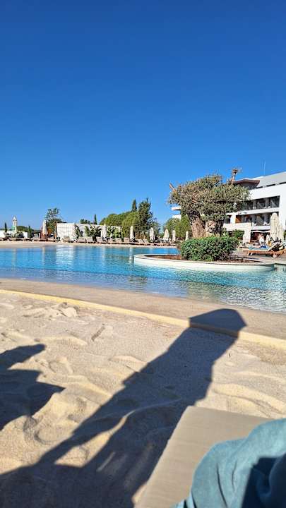 Pool Anda Barut Collection