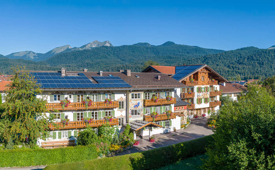 Außenansicht Hotel Alpenhof Krün