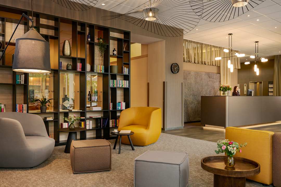 Lobby Hotel NH Erlangen