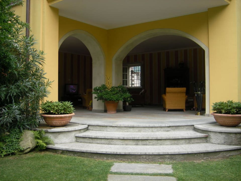 Garten Eingang Villa Palmira