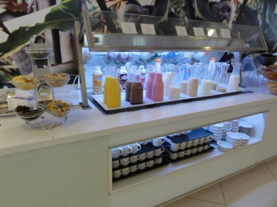 Frühstücksbuffet Iberostar Waves Bouganville Playa