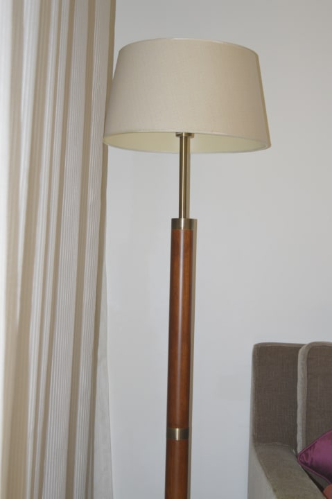 Zimmer JA Palm Tree Court