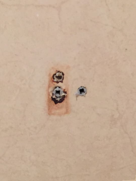 Dübellöcher in der Dusche Conrad Maldives Rangali Island