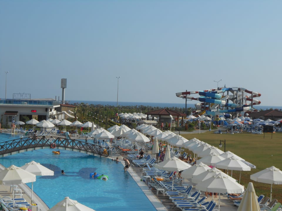 Großer Pool  Kahya Resort Aqua & Spa