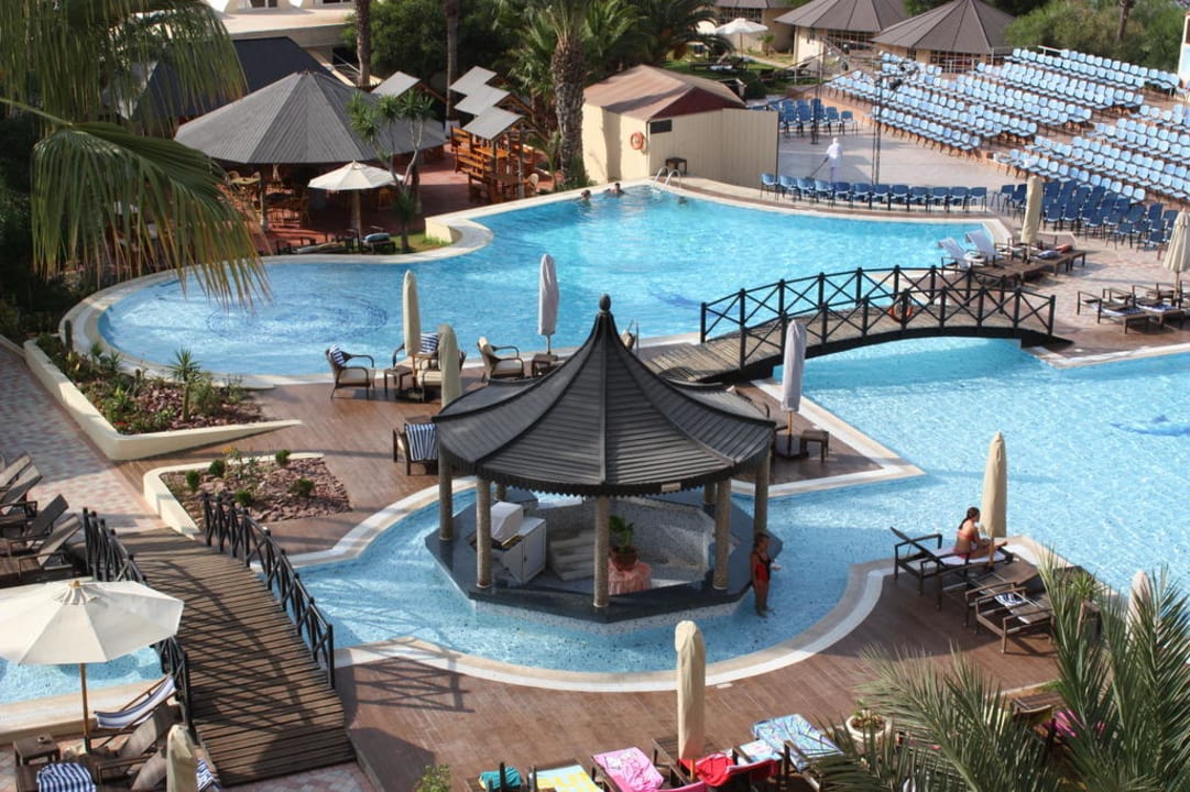 Poolanlage Hotel Paradis Palace