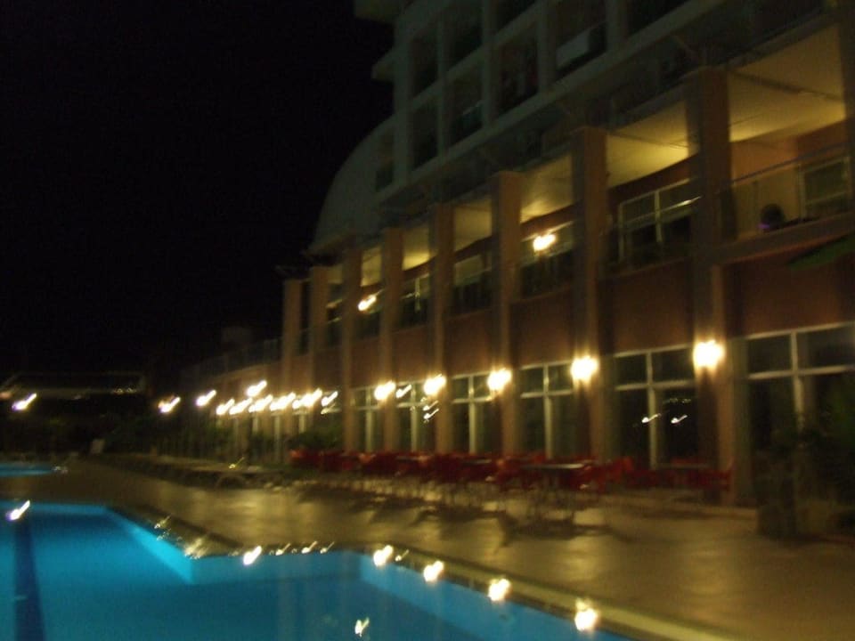 Ansicht bei Nacht Telatiye Resort